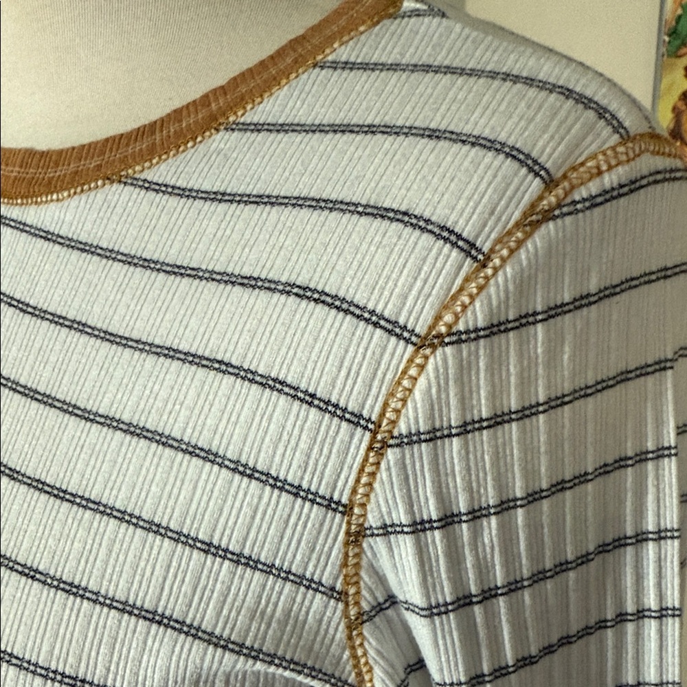 Ces Femme Ultra Soft Ribbed White and Brown Striped Top - Picture 3 of 6